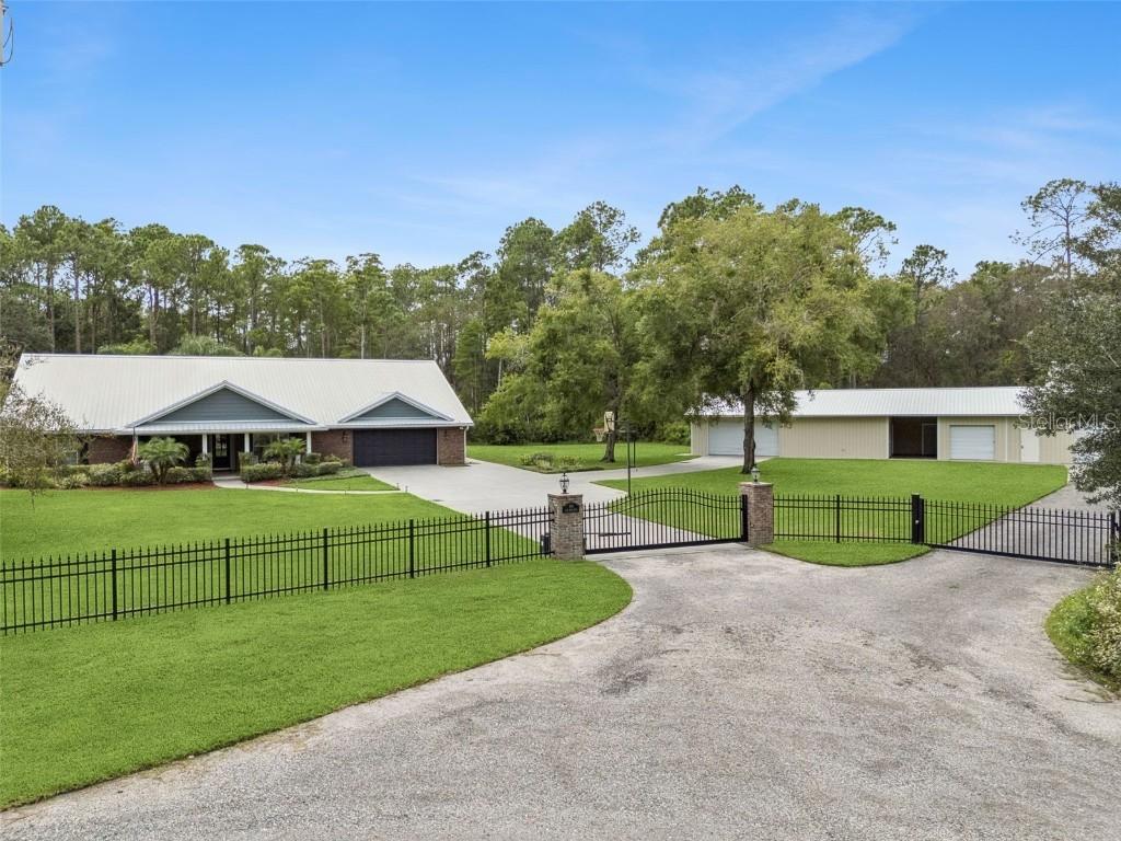 591 Lake Pearl Dr., Lake Helen, FL 32744