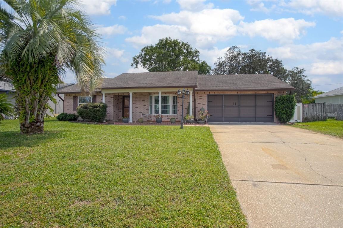 889 Swallow St., Deltona, FL 32725