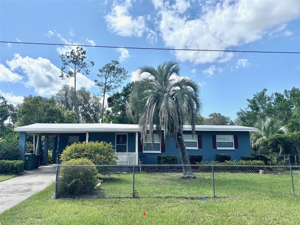 600 W Hogle Ave., Deland, FL 32720