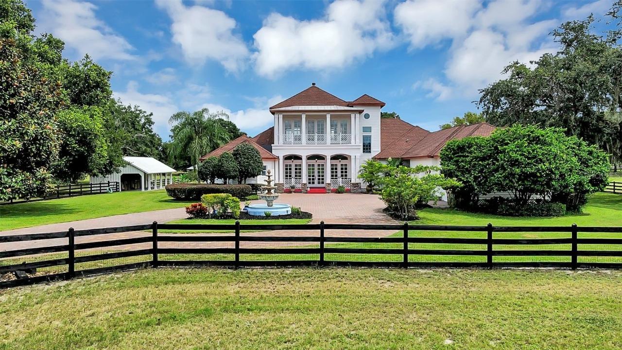 29030 Can Do Ln., Tavares, FL 32778