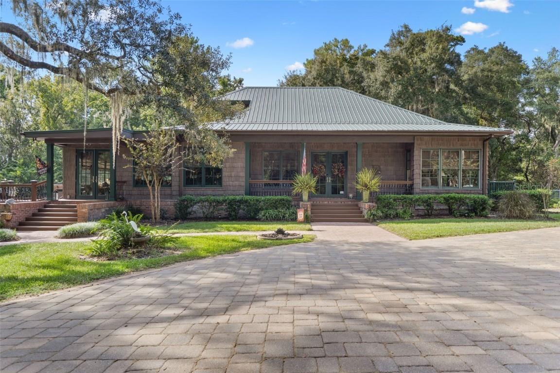 131 Whitney St., Satsuma, FL 32189