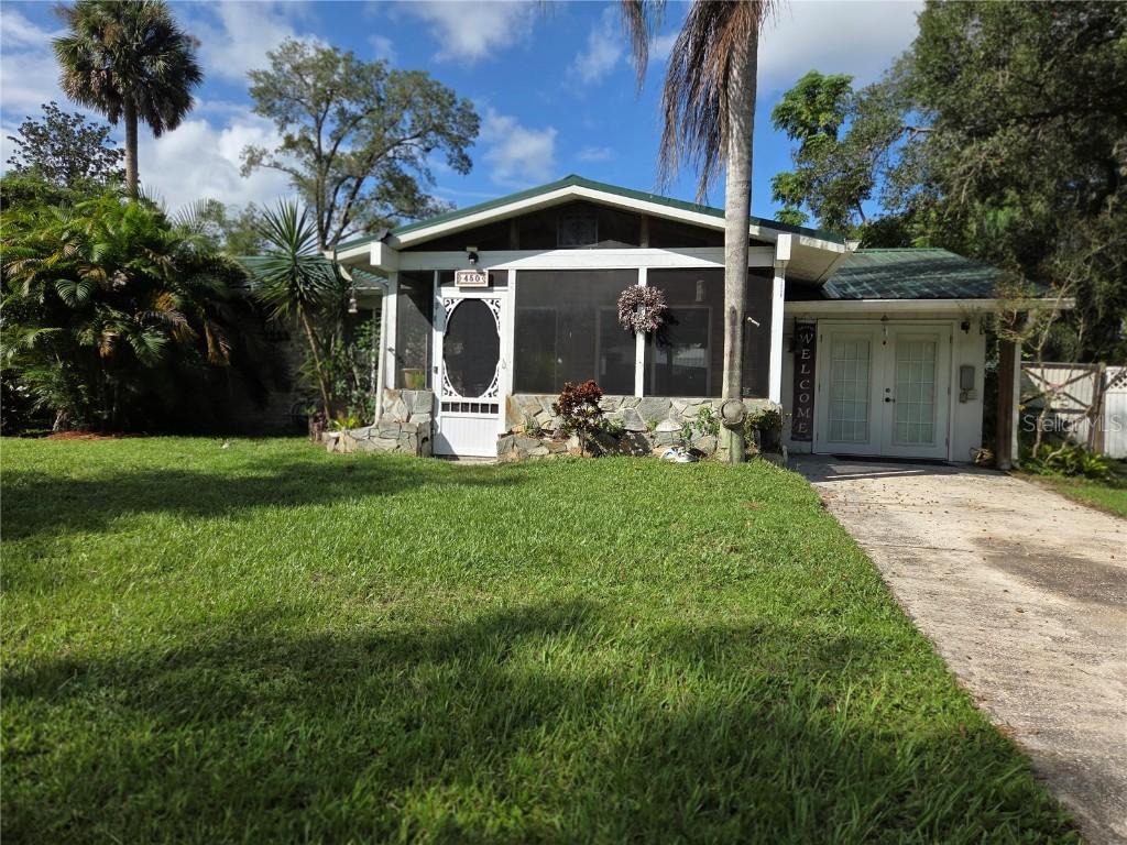 450 Palm Ave., Lake Helen, FL 32744