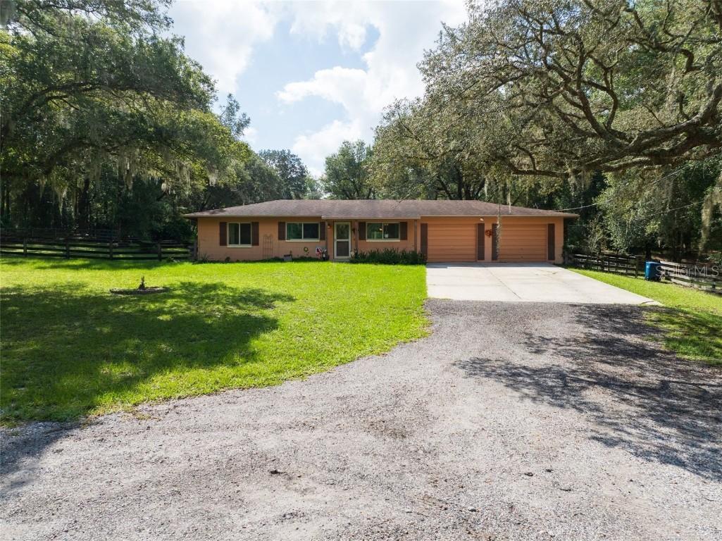 1112 E Beresford Ave., Deland, FL 32724
