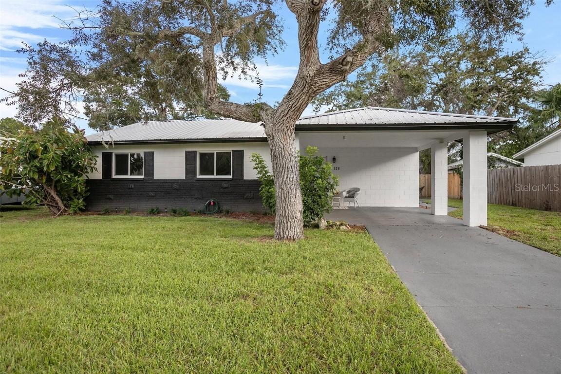 128 Orange Ave., Edgewater, FL 32132