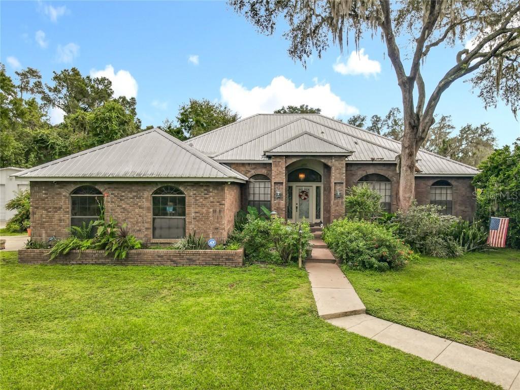 520 Forest Creek Run, De Leon Springs, FL 32130