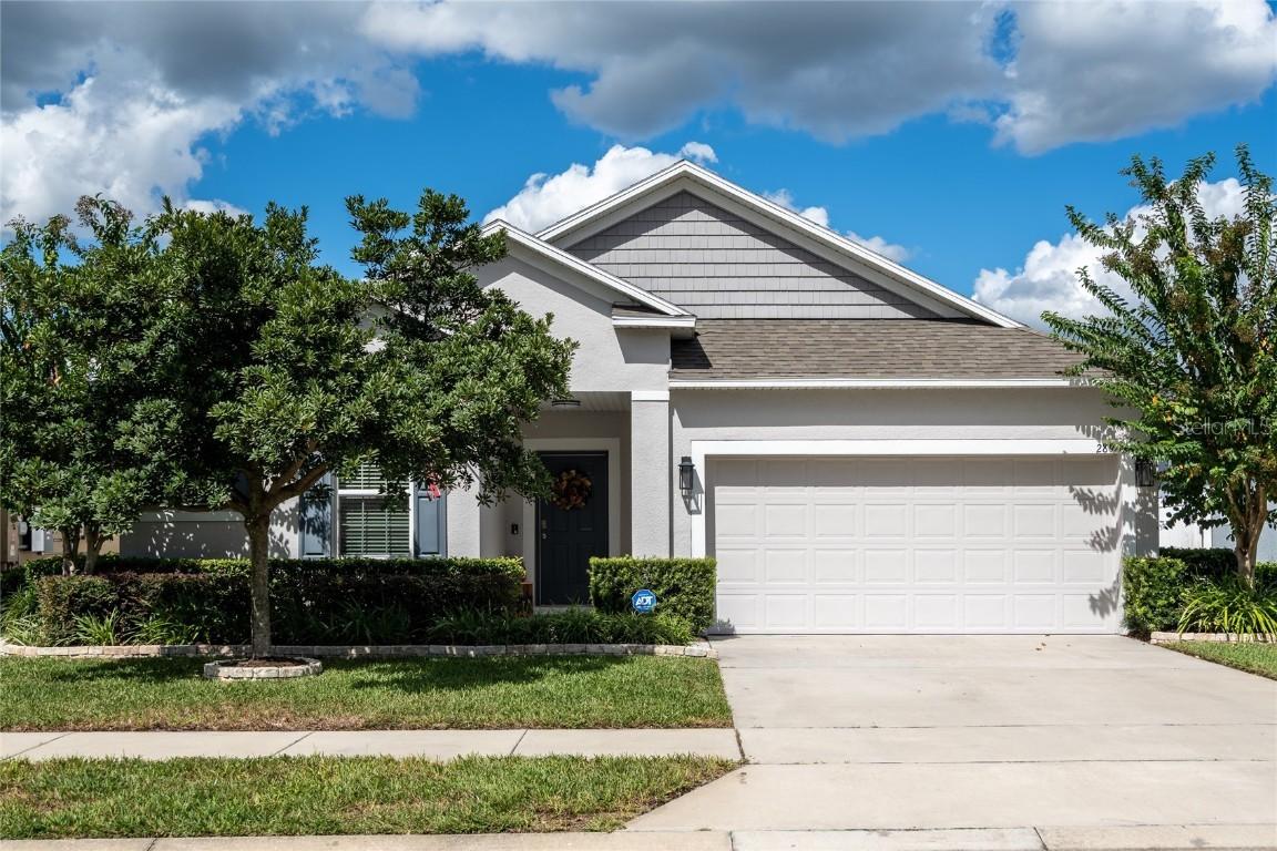 289 E Fiesta Key Loop, Deland, FL 32720