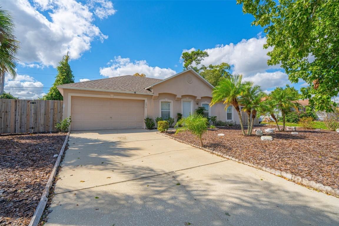 1876 Courtland Blvd., Deltona, FL 32738