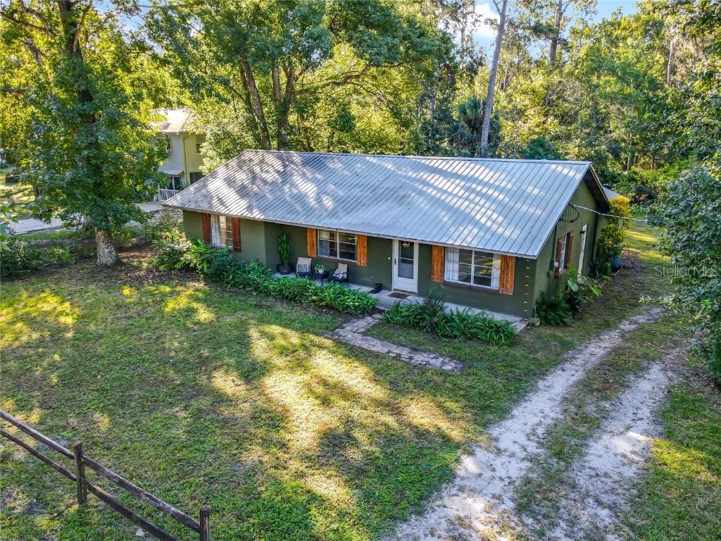 1611 Caroline Dr., Pierson, FL 32180