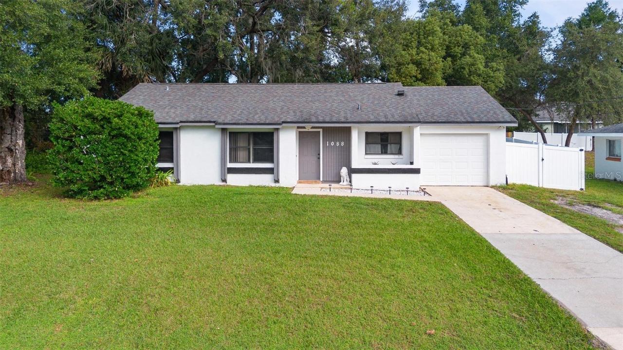 1088 N Harbor Dr., Deltona, FL 32725
