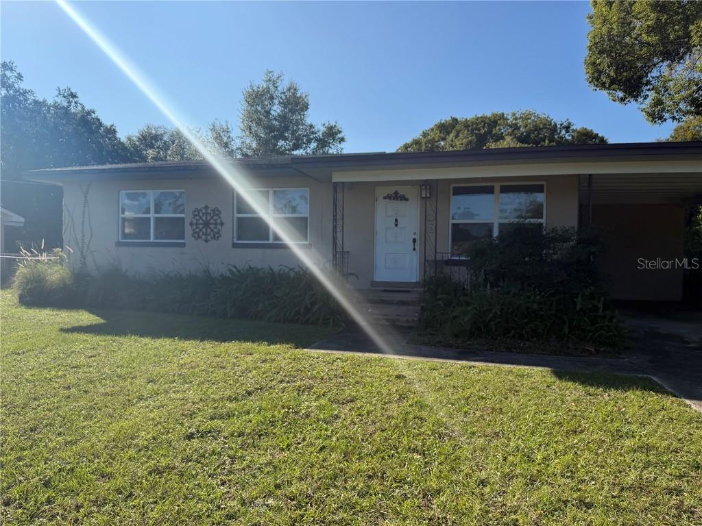 49 W Azalea Dr., Debary, FL 32713