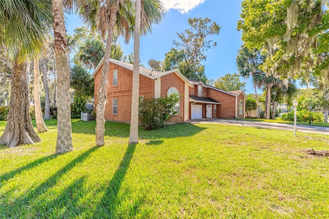 1126 Squirrel Nest Ln., Port Orange, FL 32129
