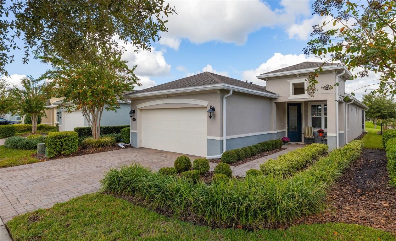 1547 Lambrook Dr., Deland, FL 32724