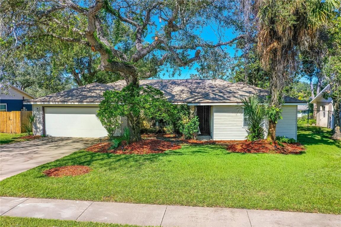 693 Reillys Rd., Port Orange, FL 32127
