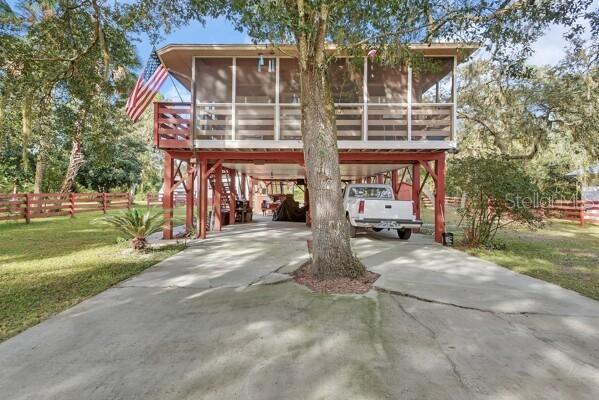 55315 5th St., Astor, FL 32102