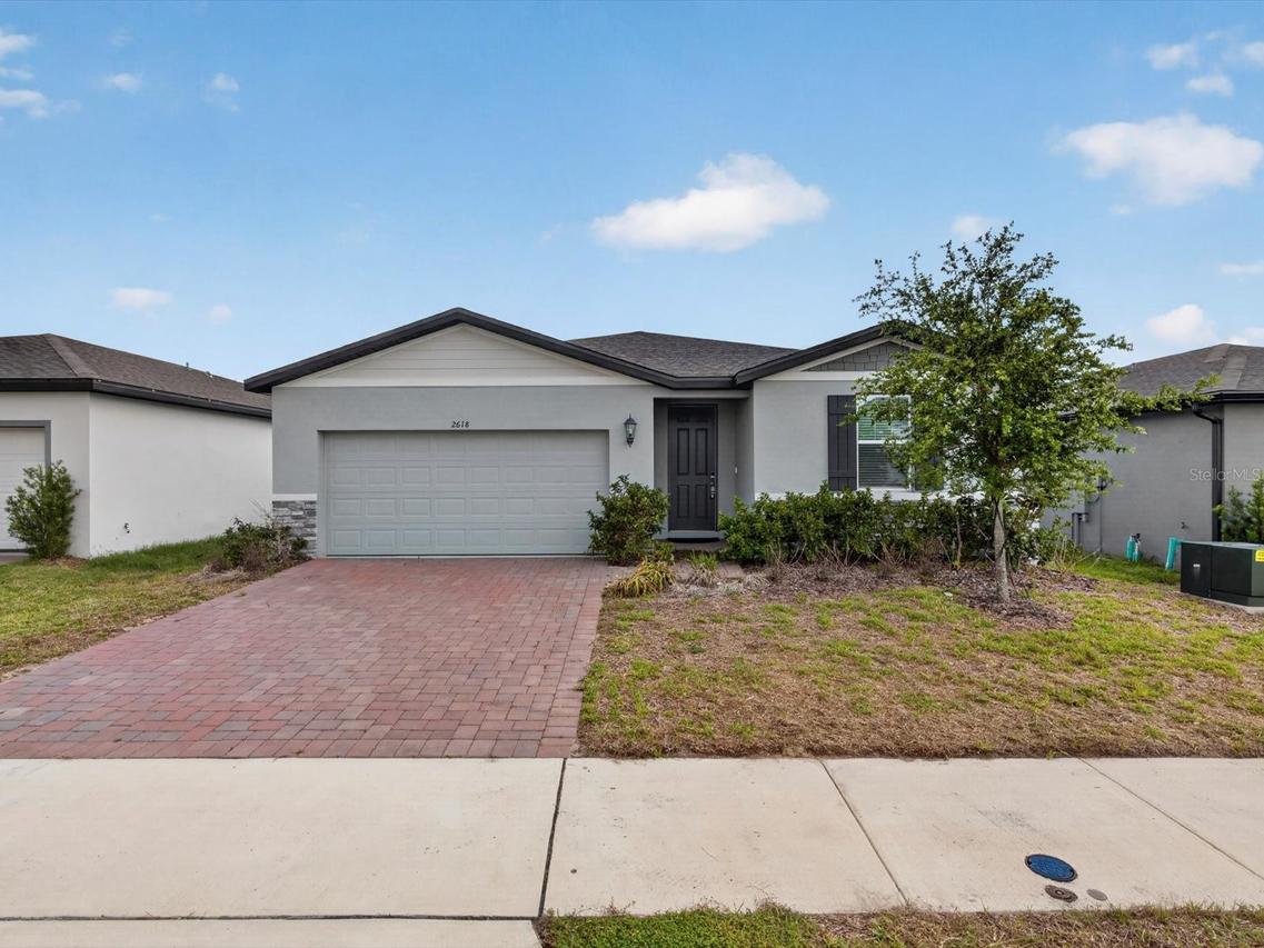 2618 Irish Elk Ave., Davenport, FL 33837