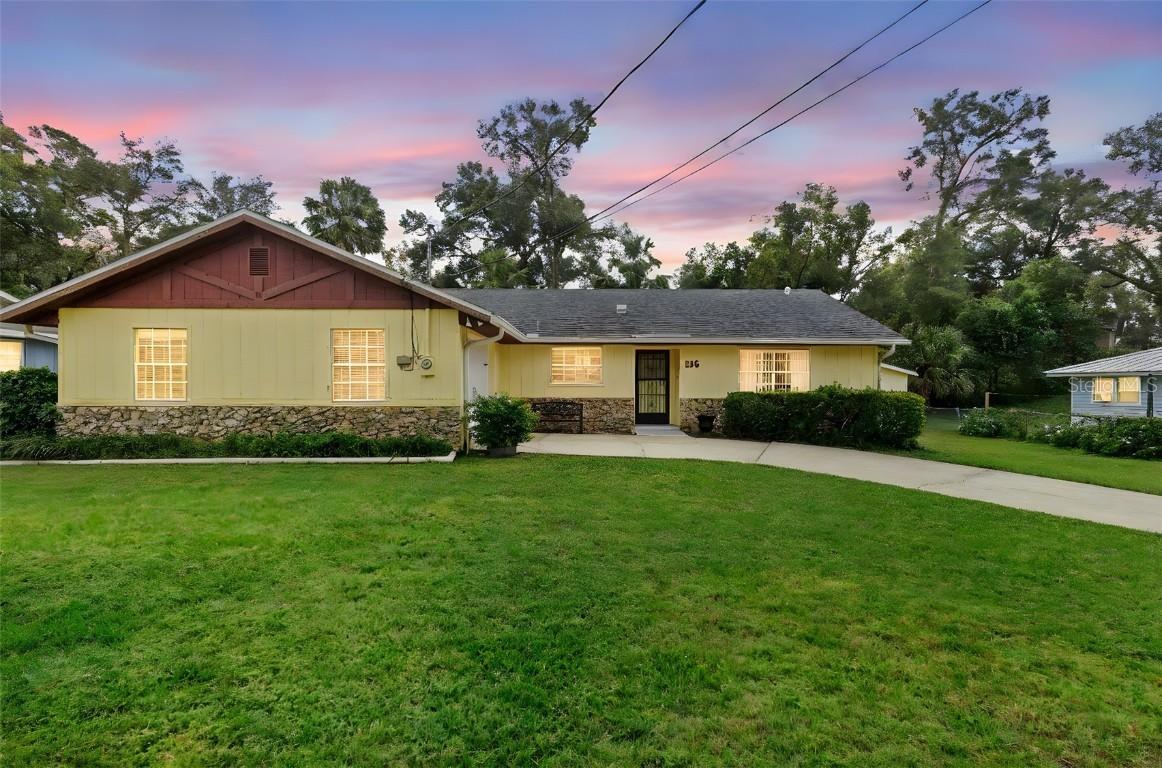 146 Barrington Ave., Deland, FL 32724