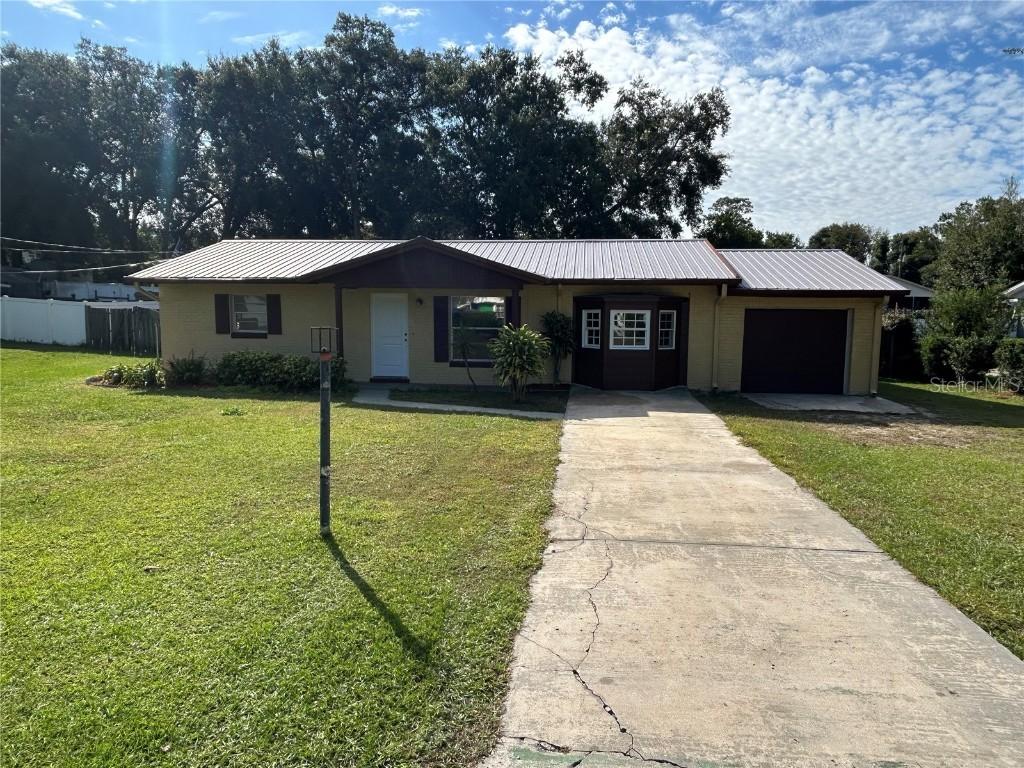 15 Monroe Ave., Debary, FL 32713