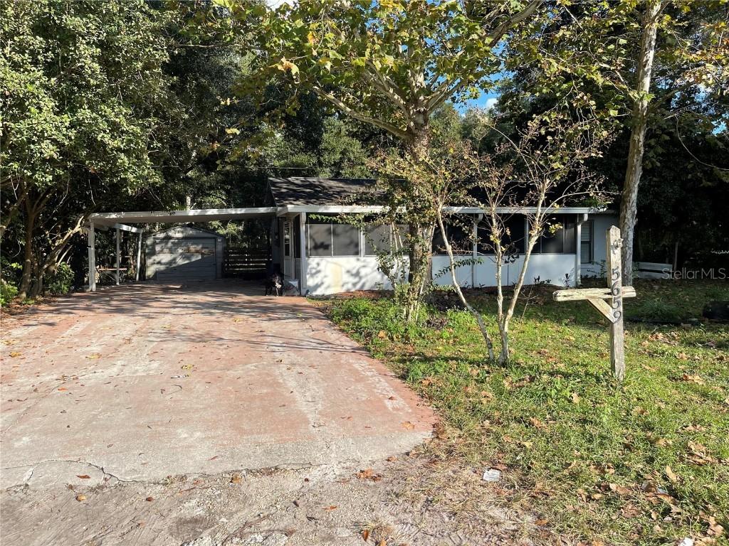 5659 Mitchell St., De Leon Springs, FL 32130