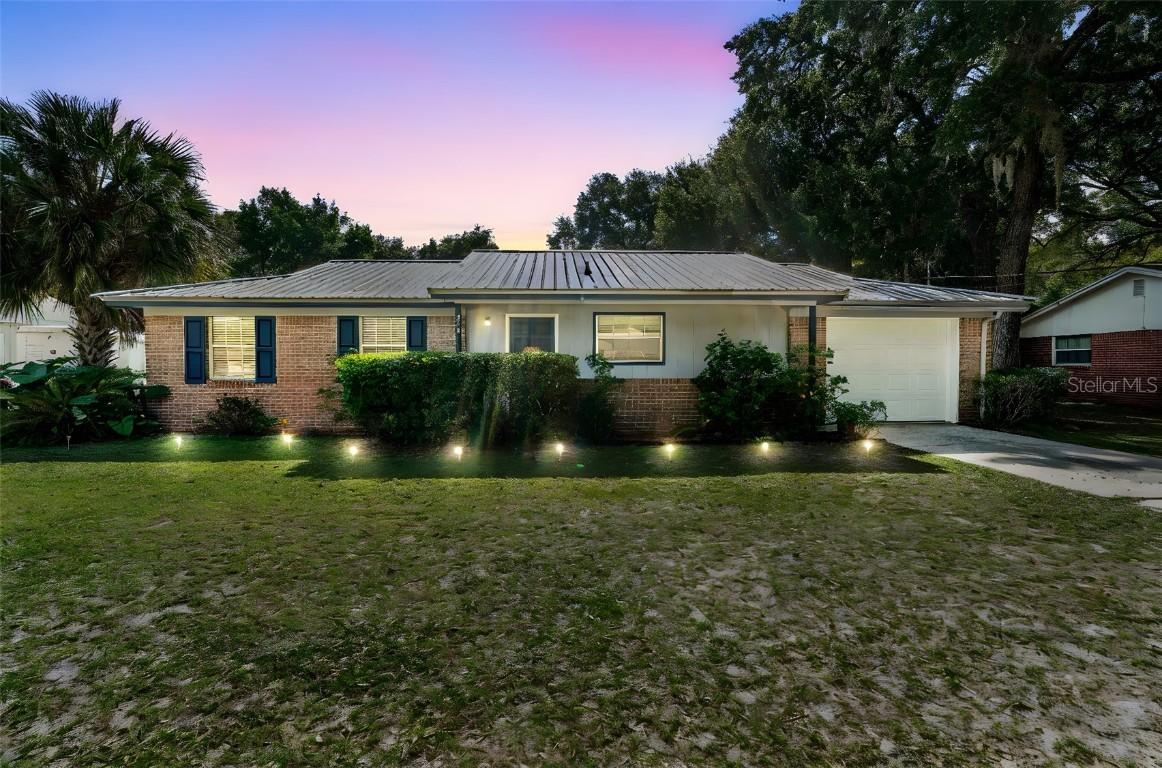 270 W Holly Dr., Orange City, FL 32763