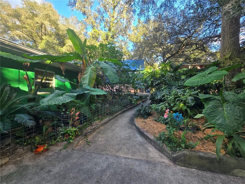 940 W Minnesota Ave., Orange City, FL 32763