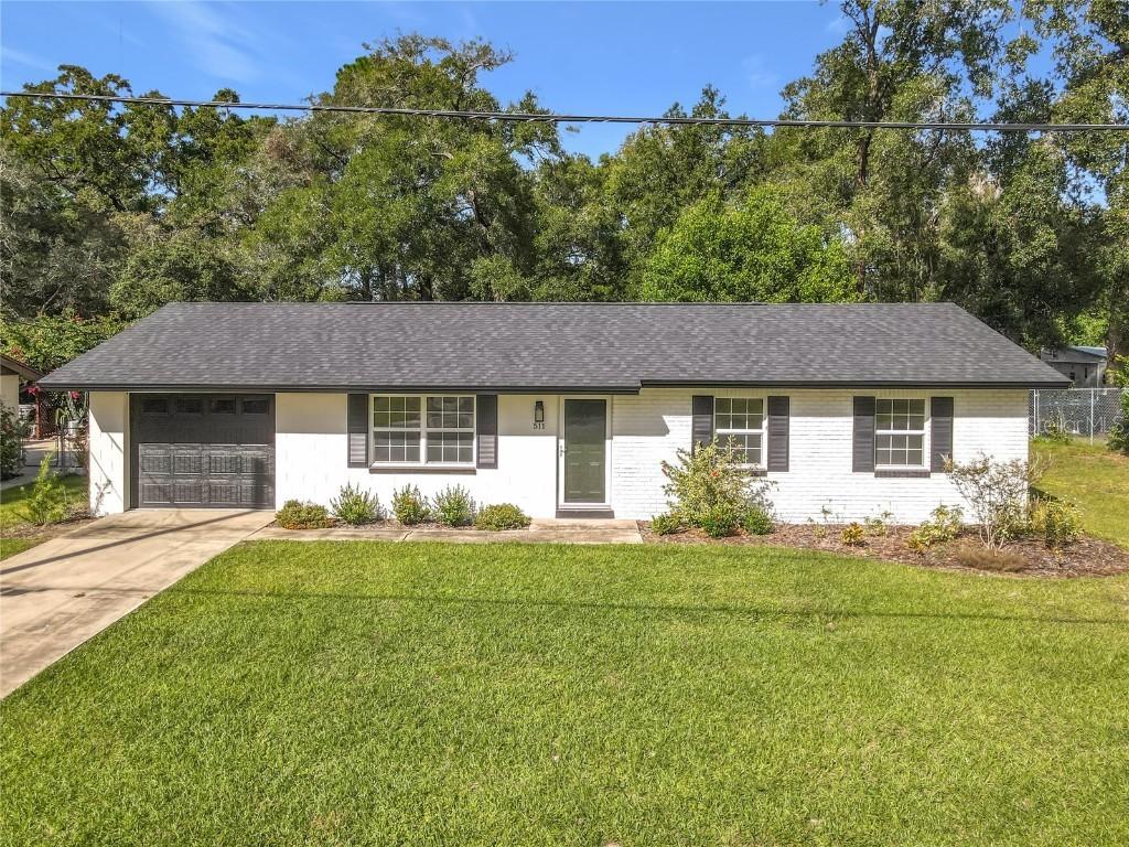 511 W Gardenia Dr., Orange City, FL 32763