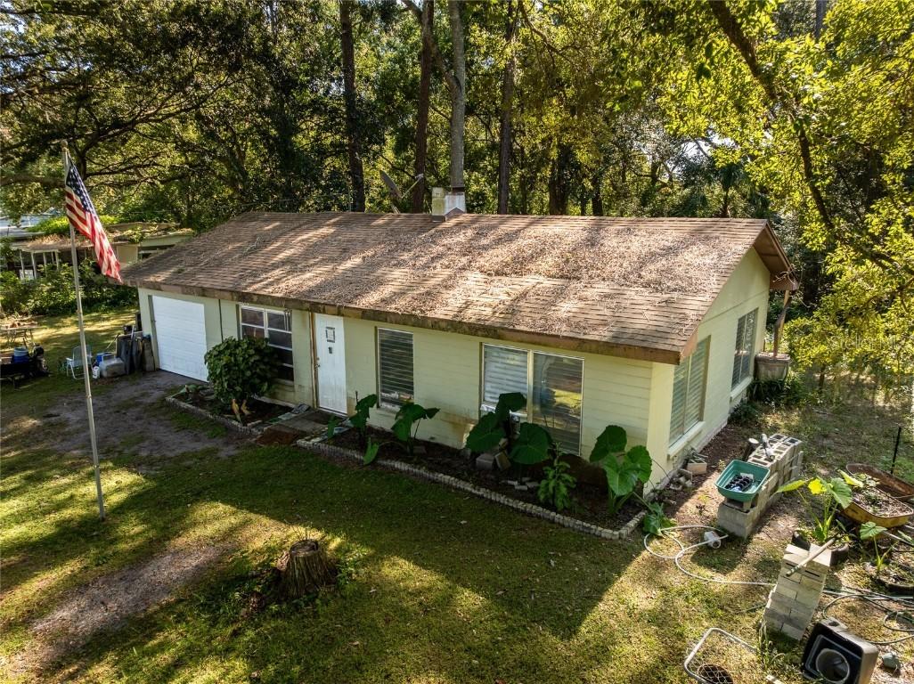 27726 Luella Ave., Paisley, FL 32767