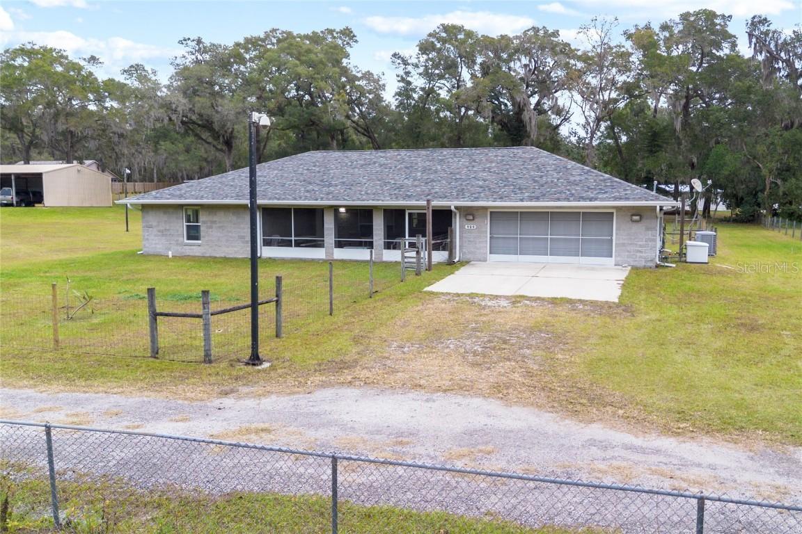 420 Glenwood Rd., Deland, FL 32720