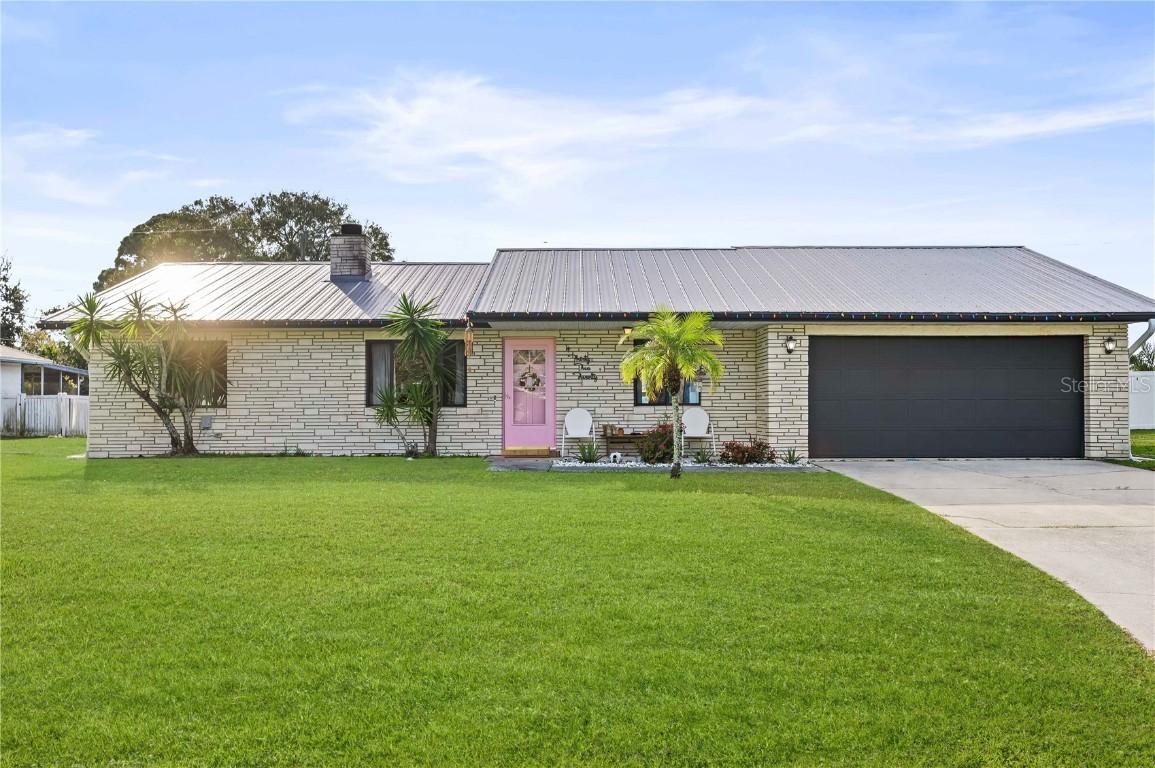 3220 Queen Palm Dr., Edgewater, FL 32141