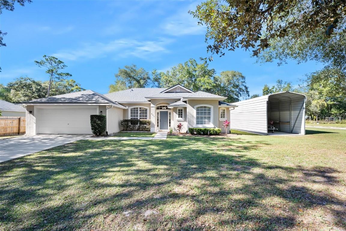 635 Deland Ave., Orange City, FL 32763