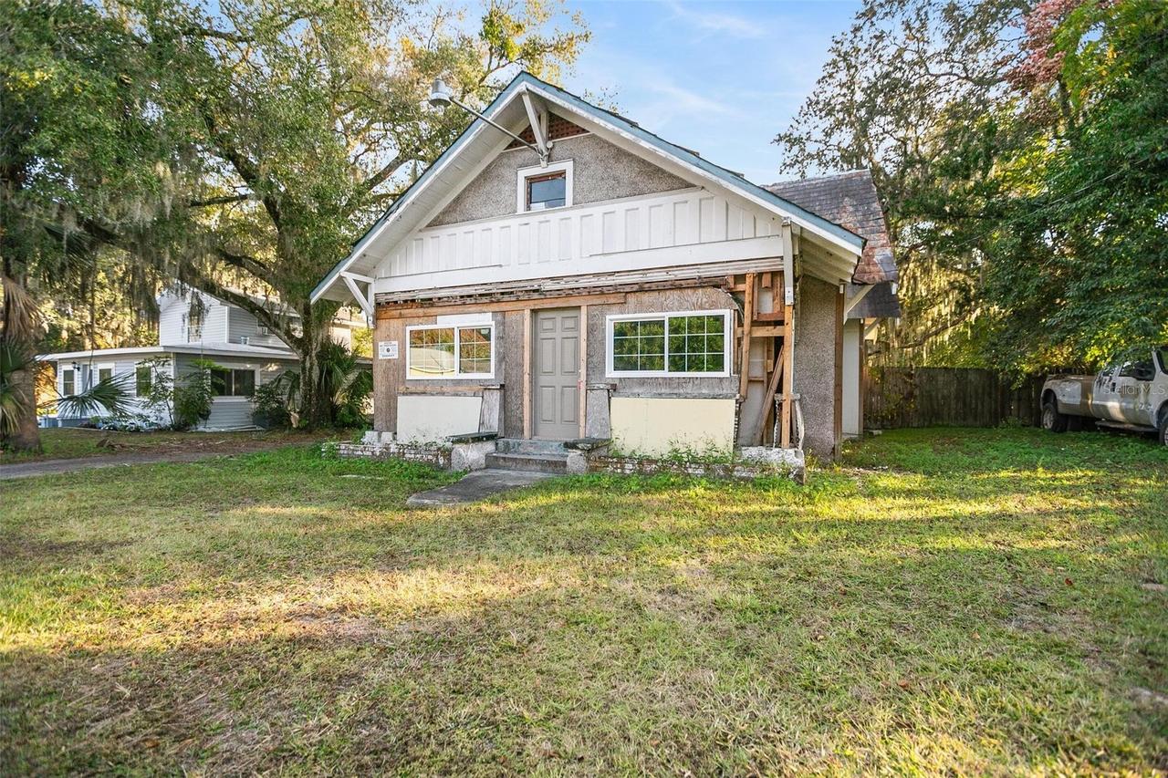 1430 E New York Ave., Deland, FL 32724