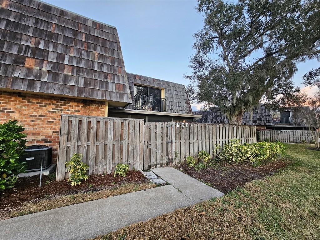 2927 Tangerine Ct., Leesburg, FL 34748