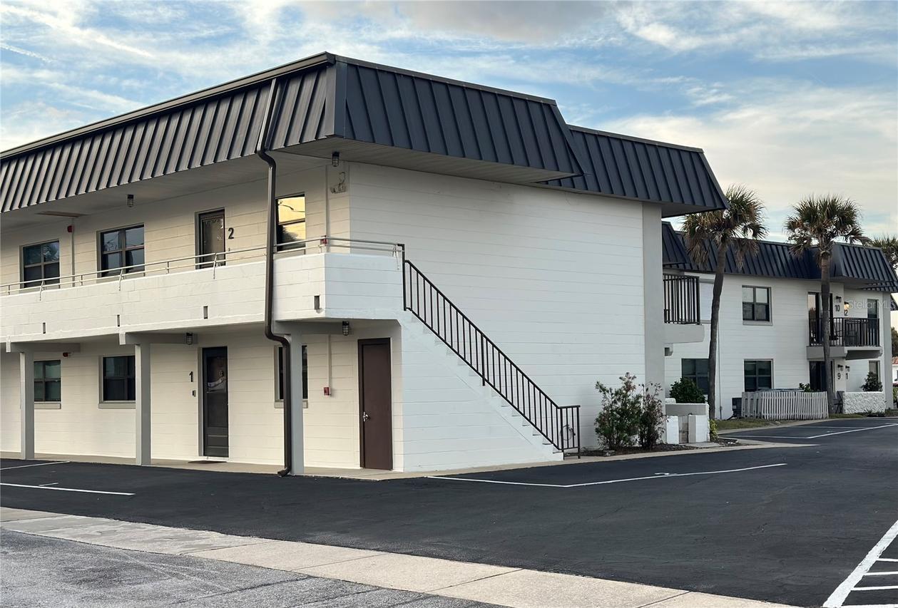 2101 N Atlantic Ave. #220, Daytona Beach, FL 32118