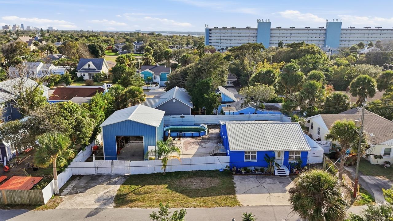 318 Eastwood Ln., Daytona Beach, FL 32118