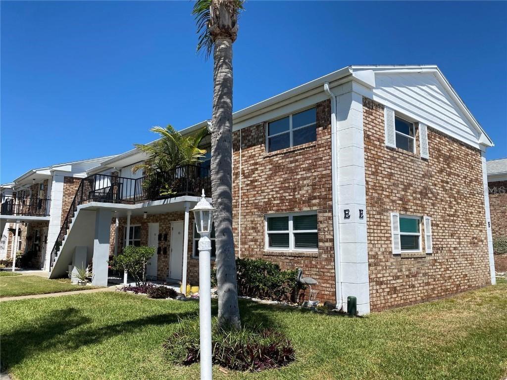 190 E Olmstead Dr. #E-11, Titusville, FL 32780