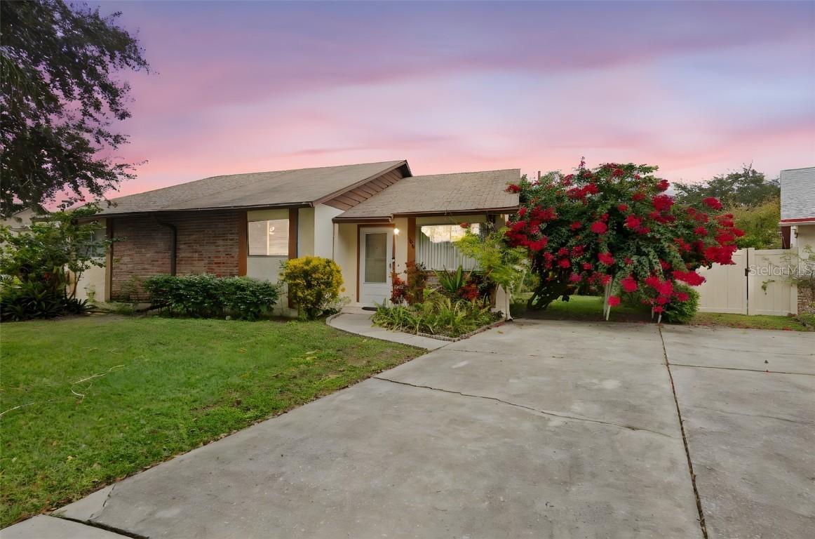 5000 Dover Cir., Orlando, FL 32807