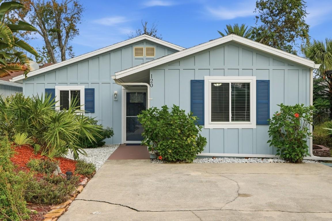 120 Oak Ln., Flagler Beach, FL 32136