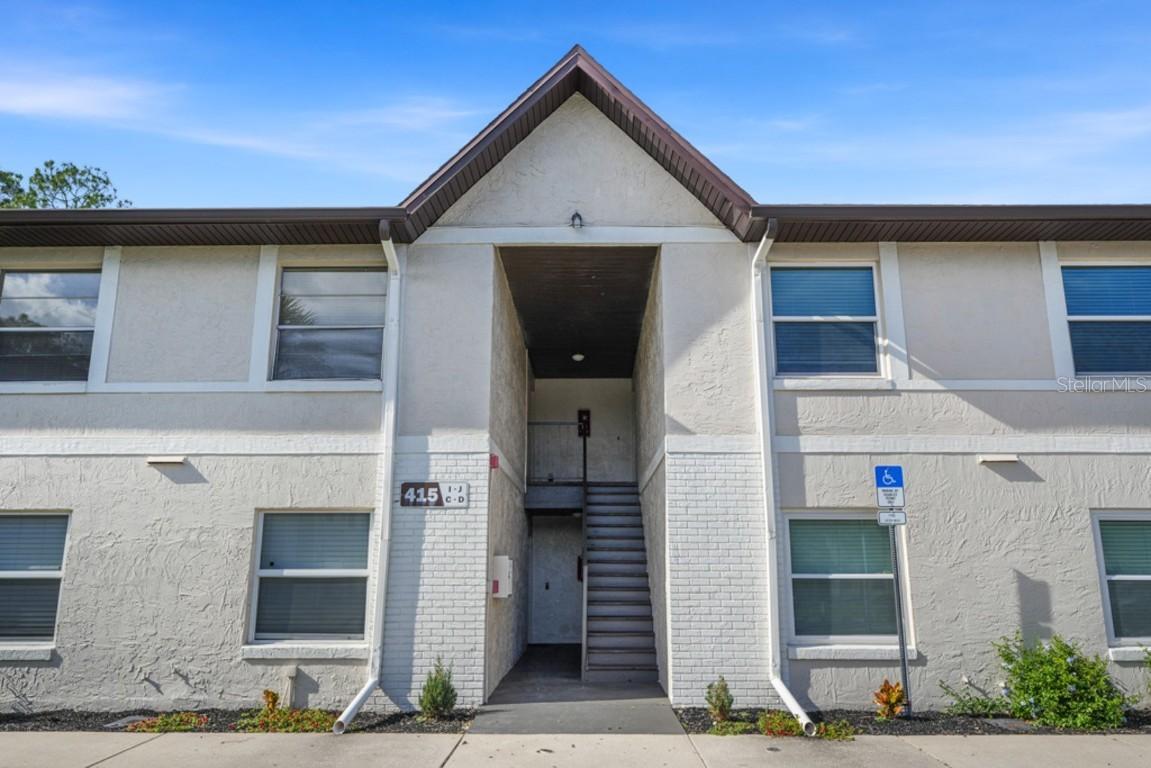 415 Banana Cay Dr. #J, South Daytona, FL 32119