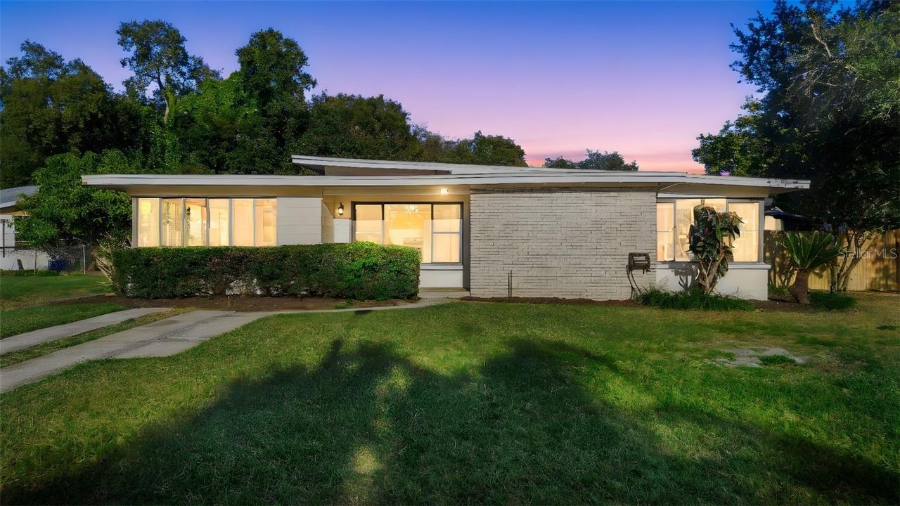 124 W Woodland Dr., Sanford, FL 32773