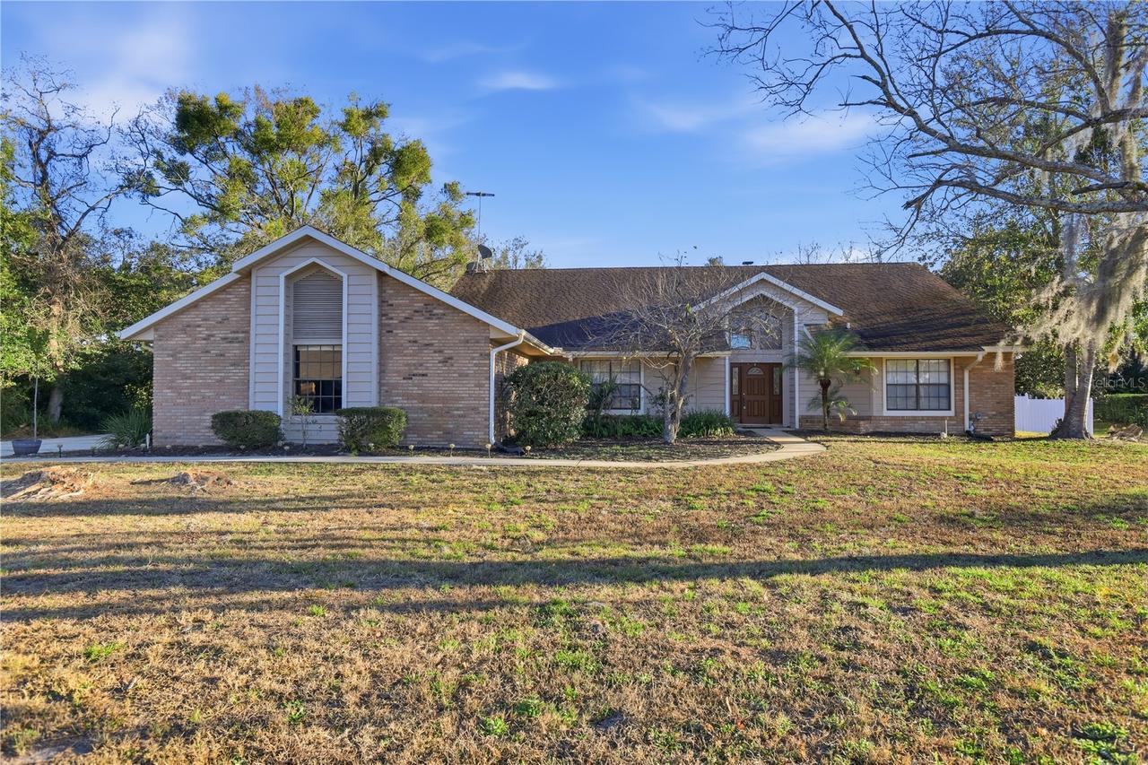 525 Summerhaven Dr., Debary, FL 32713