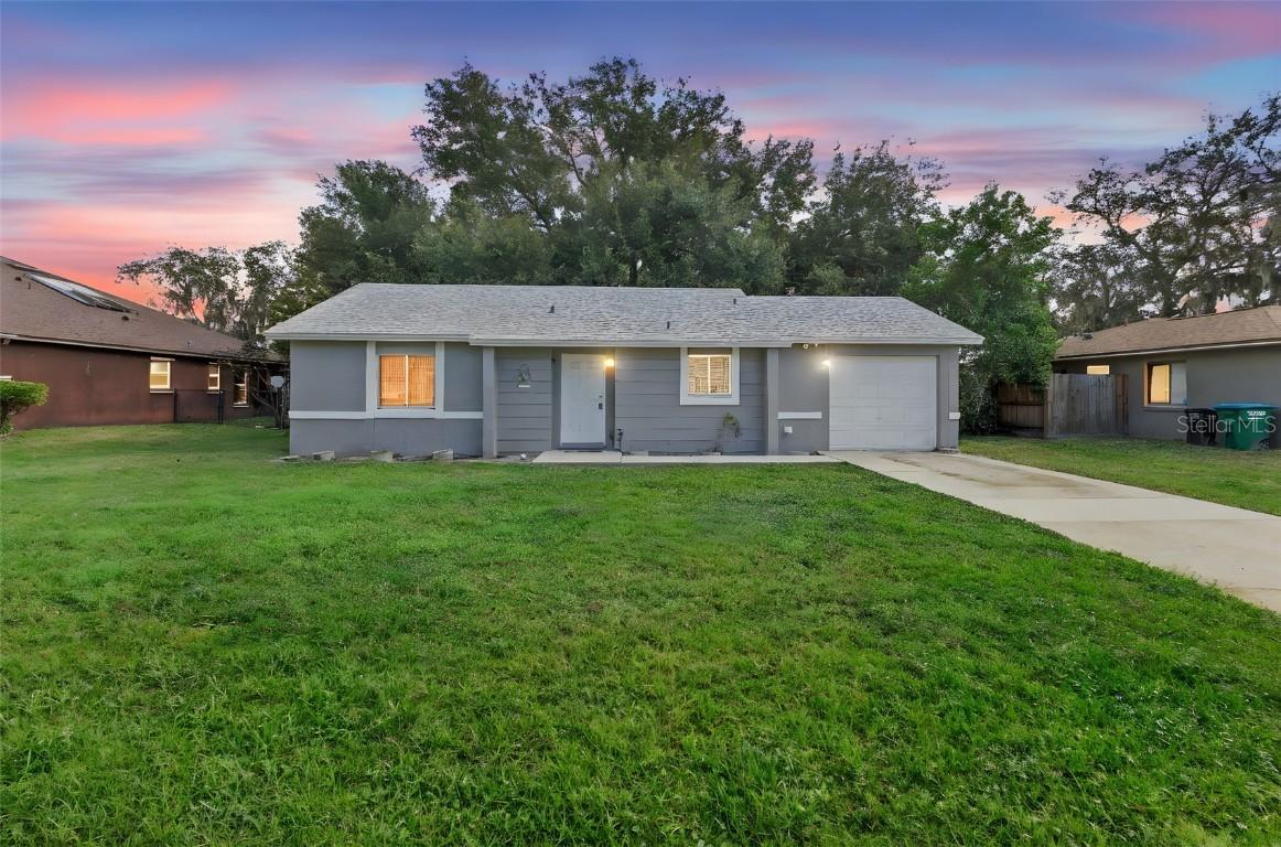 991 Centennial Ave., Deltona, FL 32738