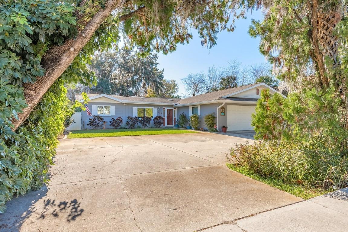 935 Big Tree Rd., South Daytona, FL 32119