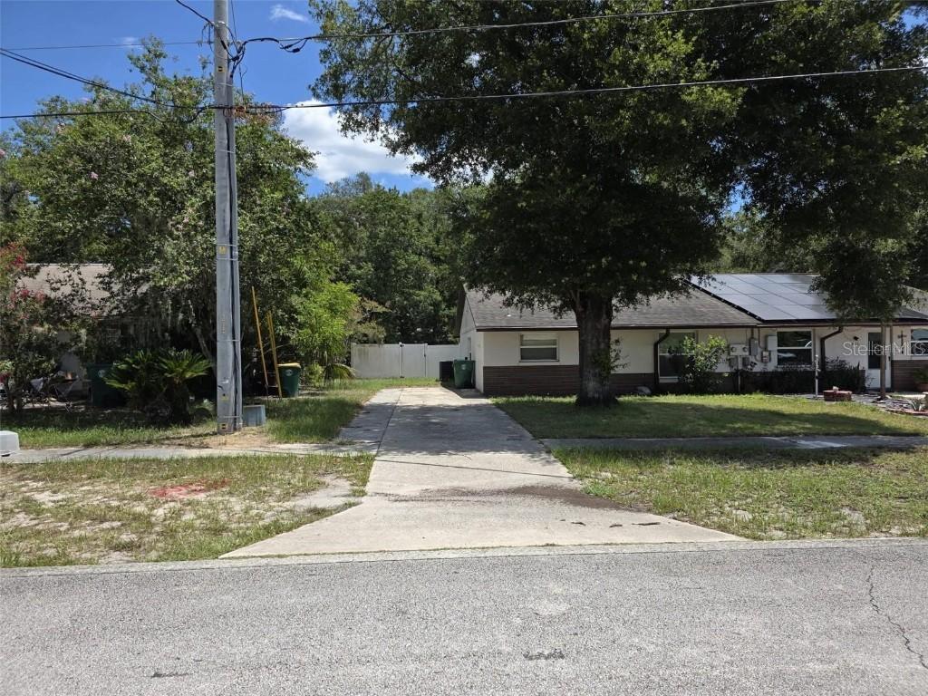 915 Marlboro Dr., Deland, FL 32724