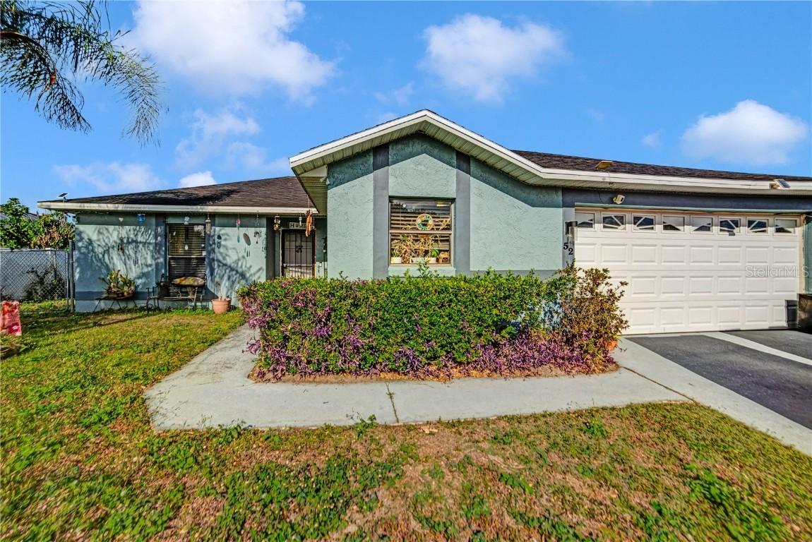 52 York Ct., Kissimmee, FL 34758