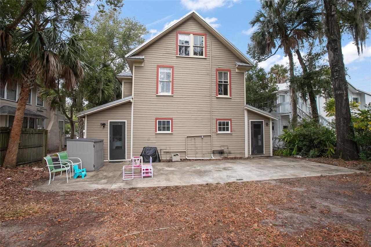 206 W Wisconsin Ave., Deland, FL 32720
