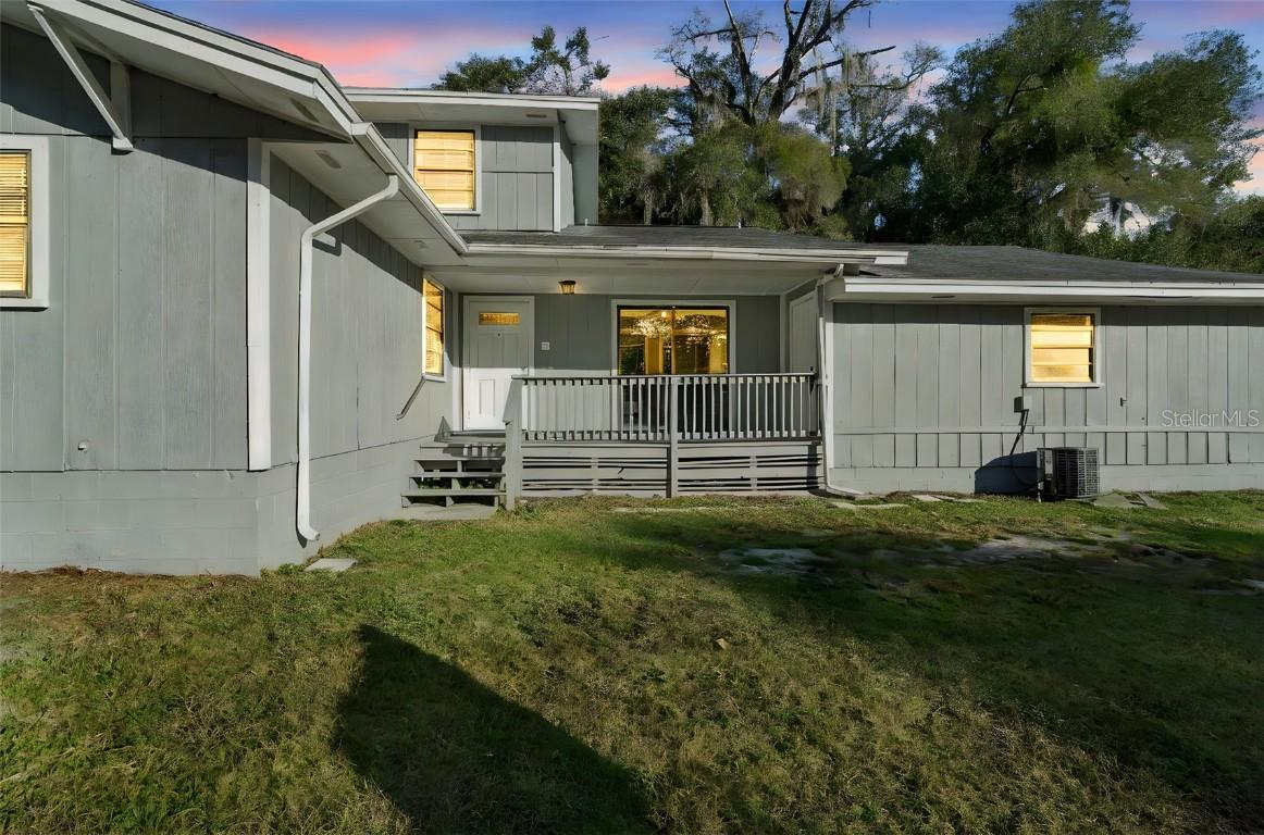 133 Forest Ln., Orange City, FL 32763