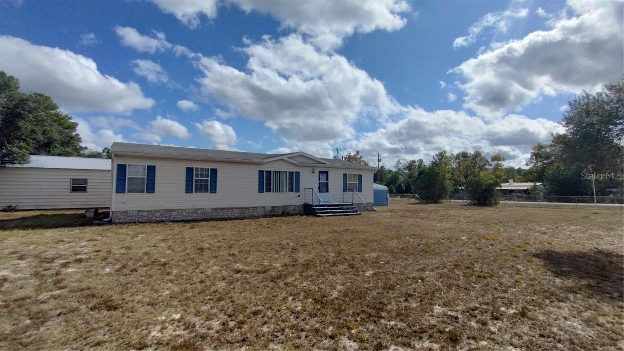 28515 Poinsettia Ave., Paisley, FL 32767