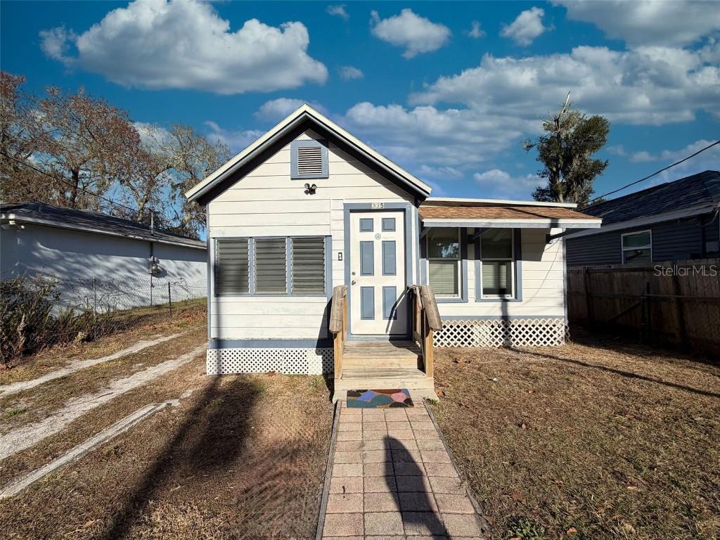 335 Maple St., Daytona Beach, FL 32114