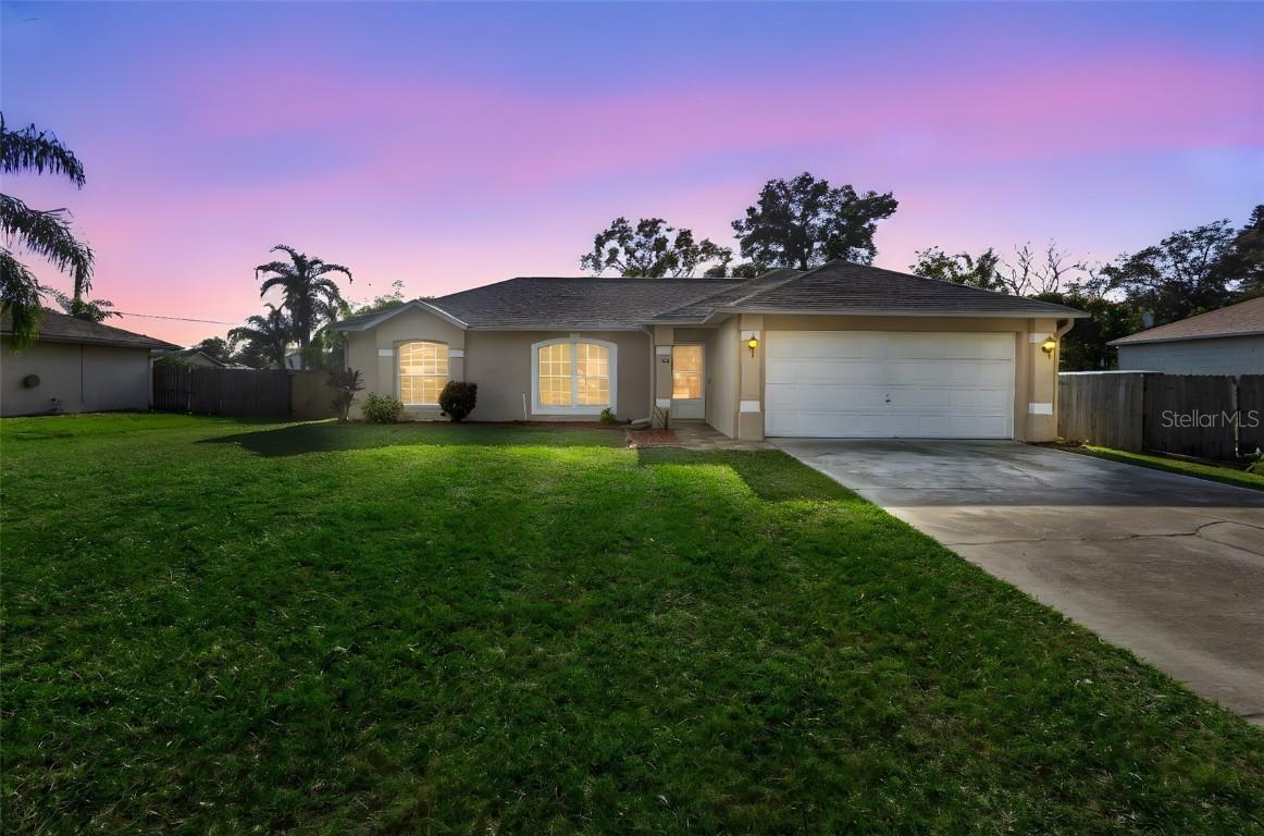 1132 Treadway Dr., Deltona, FL 32738