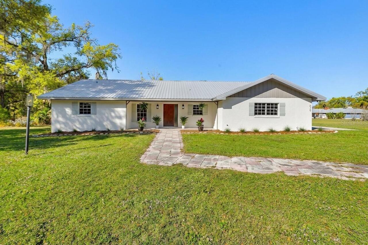 570 Cass St., Deland, FL 32720