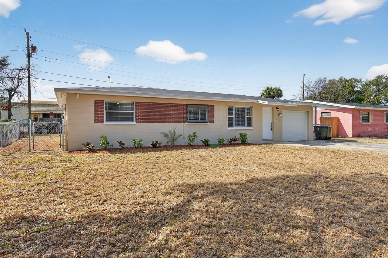 828 White Ct., Daytona Beach, FL 32117